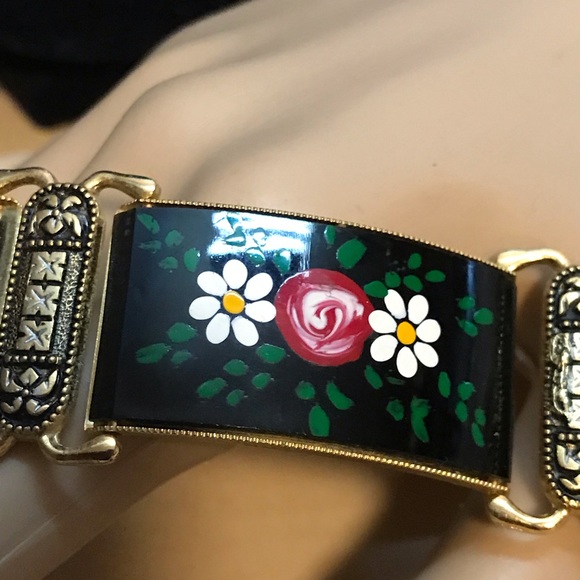 Vintage hand painted gold tone bracelet - Picture 3 of 5